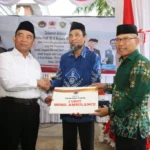 Menko PMK Serahkan Bantuan Logistik dan Peralatan Tanggap Bencana Bagi Kota Ambon