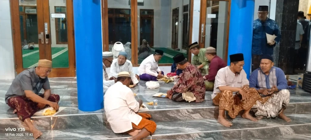 PRM Tambakboyo Gelar Syukuran Jelang Ramadan, Warga Berbagi Aneka Hidangan