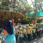 Kunjungi KBS, Siswa Ini Minta Anak Gajah Dibawa ke Sekolah