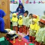 Lewat Praktik Memasak, Anak-Anak Ini Dikenalkan Cita Rasa Sayuran