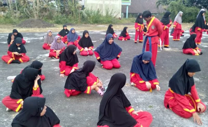 Latihan Perdana Tapak Suci, ternyata Begini Rasanya Main Silat