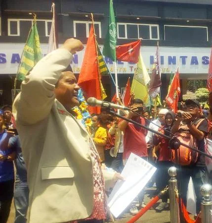 Digeruduk AMM Lamongan, Kapolres Terima Tuntutan yang Disampaikan