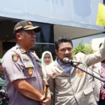 Geruduk Mapolres, AMM Berikan Kartu Kuning kepada Polisi