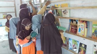 AMM Gerakkan Anak-Anak Desa Gemar Membaca