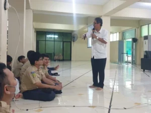 Tips Hidup Bahagia Menurut Agus Ali Fauzi