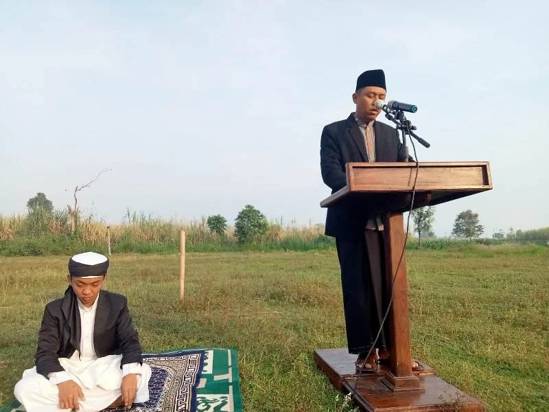Kemajuan Ilmu Hisab dan Orang Bangkrut Jadi Pesan Khutbah Id di Desa Ini