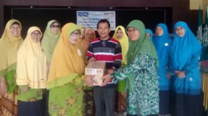 Sehari Dibentuk, Posko Banjir Luapan Bengawan Solo ini Beri Pengobatan Gratis dan Distribusikan Ratusan Paket Sembako