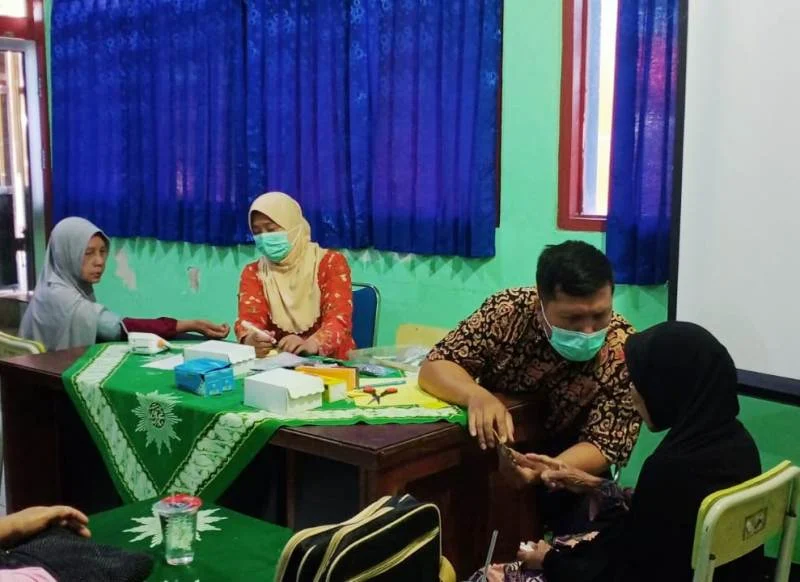 Ikut Pengajian Tambah Sehat di PCA Tulangan