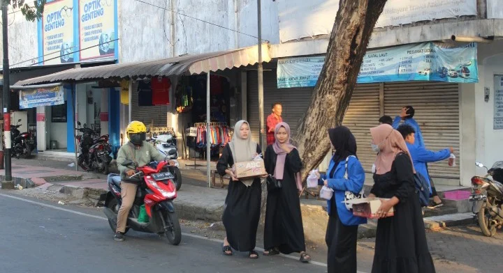 Aktivis Masjid Alumni SMA Muha Bagi 650 Takjil