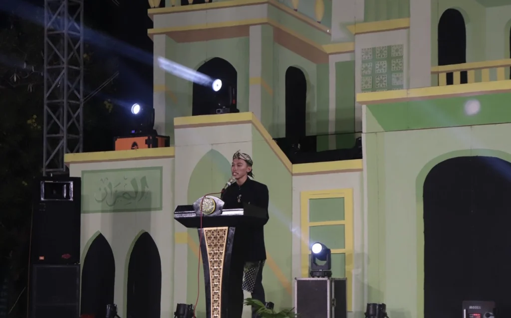 Lima Pesan dalam Panggung Gembira 638 Al Mizan Lamongan