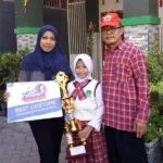 Siswa dan Ibunya Juara Best Costume, Siswa Lainnya Menangkan Lomba Sains