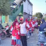 Agustusan Ditutup dengan Jalan Sehat Keliling Kampung