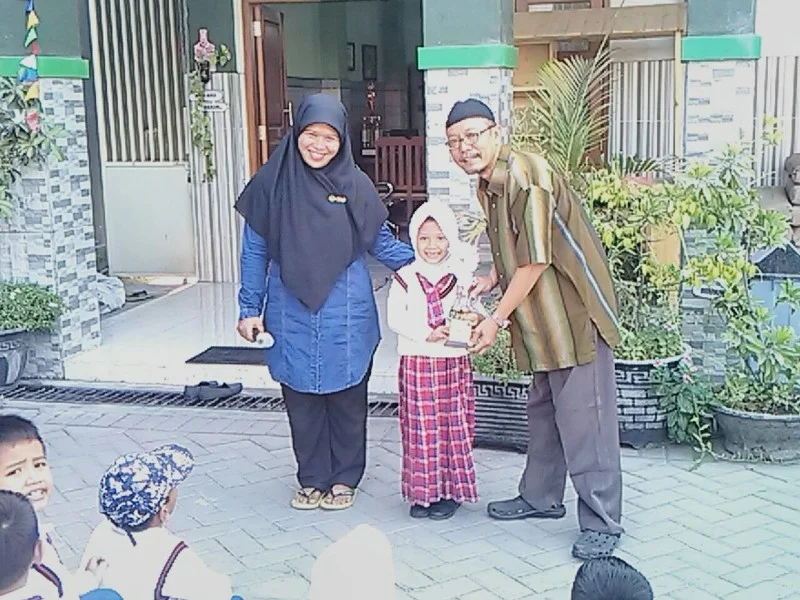 Siswa Kelas 1 Ini Juara 2 Lomba Top Model Casual