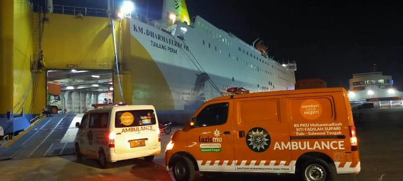 Dua Ambulans Bantuan Lazismu Jatim Dikirim ke Sulawesi