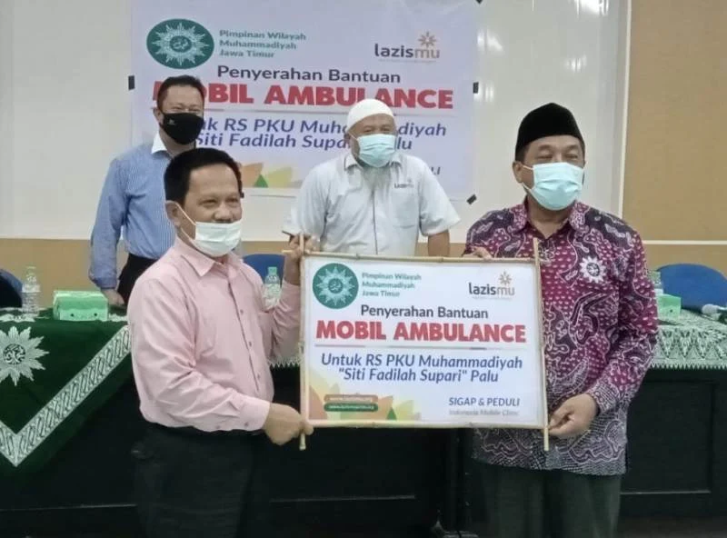 RS Siti Fadilah Palu Terima Ambulans dari Muhammadiyah Jatim