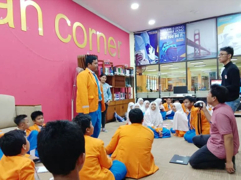 Asyiknya Main Game Bahasa Inggris di Amcor Study