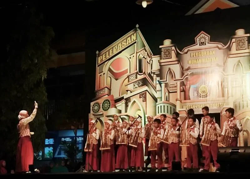 Tampil Perdana, Kelompok Angklung Wotan Ini Langsung Menghanyutkan
