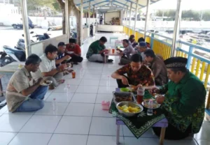 Nikmati Kuliner di Angkringan PRM Sukolilo, Begini Komentar LPCR Pusat