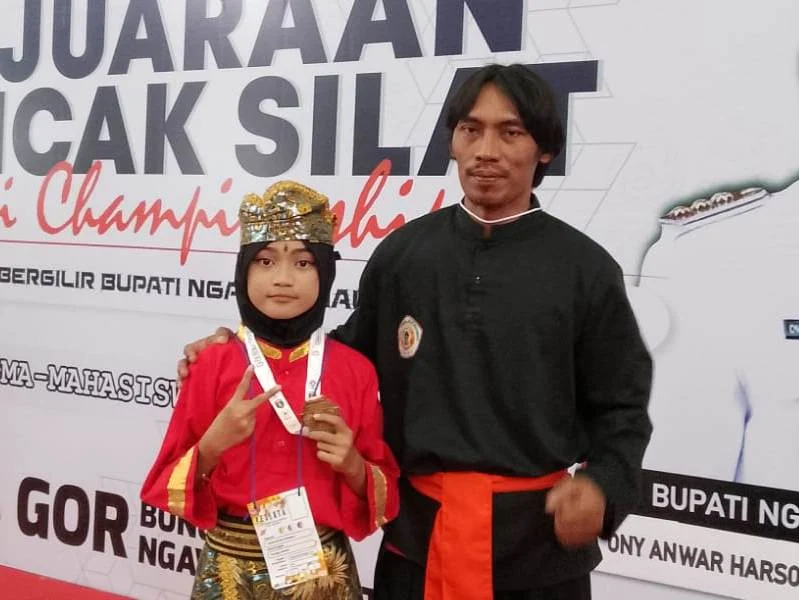 Murid SD Muri Sabet Medali Emas Pencak Silat