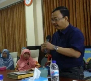 In Memoriam Arief Santosa, Gara-Gara Tulisannya, Dia Dicari Istri Walikota