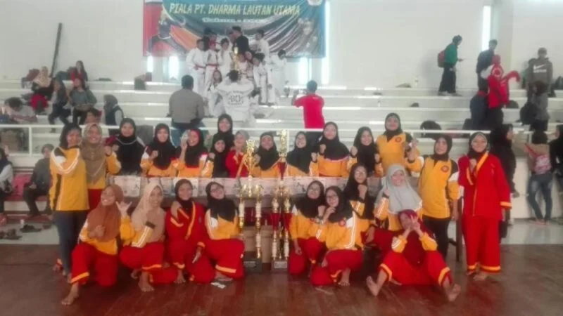 Tapak Suci Surabaya Sukses Pertahankan Gelar Juara Umum Piala Dharma Lautan Utama 2017 