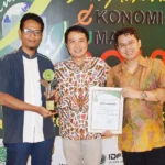 Lazismu Terima Penghargaan sebagai Lembaga Peduli Ekonomi Umat