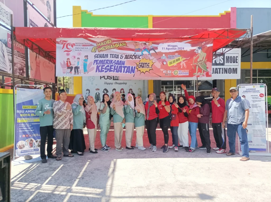 Gagas Hidup Sehat, RSU Aminah Blitar Adakan Cek Kesehatan Gratis dan Senam Aerobik