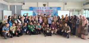 Dialog Sopir Angkot, Sopir Pribadi, dan Pegawai Negeri