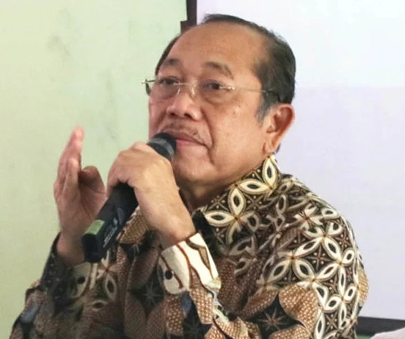 Prof Dr H Baedhowi di Mata Haedar Nashir