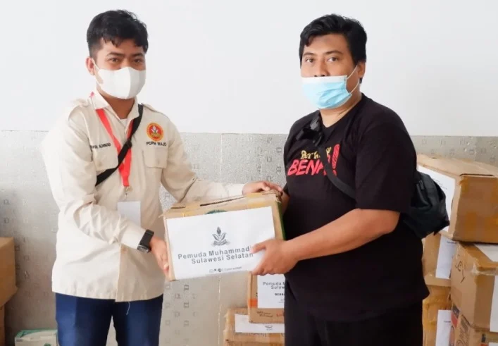 Pemuda Muhammadiyah Sulsel Bagikan 2.000 Quran