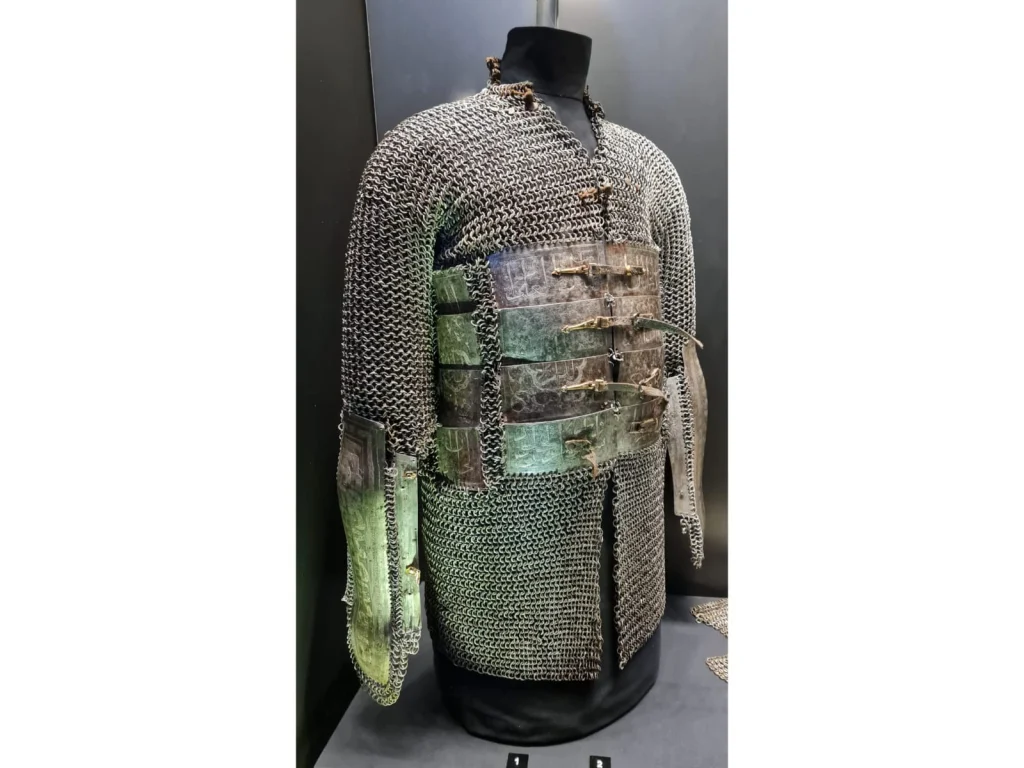 Melihat Baju Besi di Museum Topkapi, Langsung Membayangkan Ini