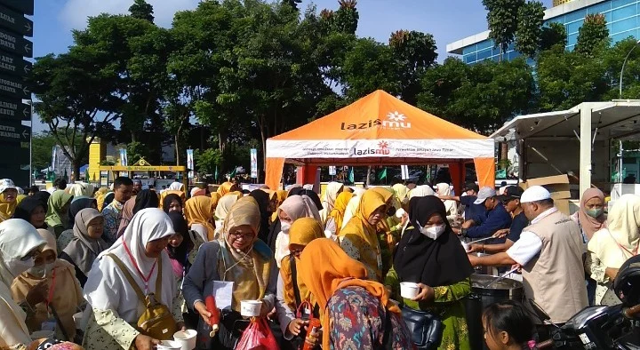 4000 Mangkok Bakso Lazismu Jatim Dua Jam Ludes di Pembukaan Muktamar Nasyiah