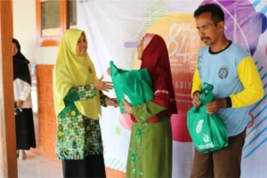 Rayakan Milad Sekolah dengan Baksos di Daerah Kekeringan dengan Membawa Ini