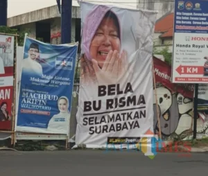 Baliho Bela Risma Menangis