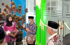 Kantor Pusat Bank Mitra Ponorogo Diresmikan
