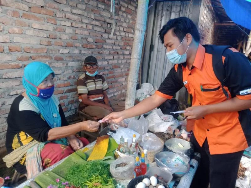 Bank Ziska, Melepas Jeratan Riba Pedagang Kecil