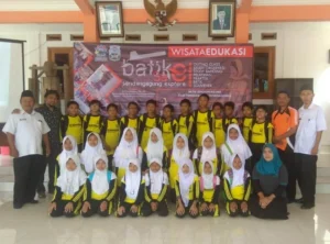 Pelajari Warisan Budaya Batik di Desa Sendang Agung