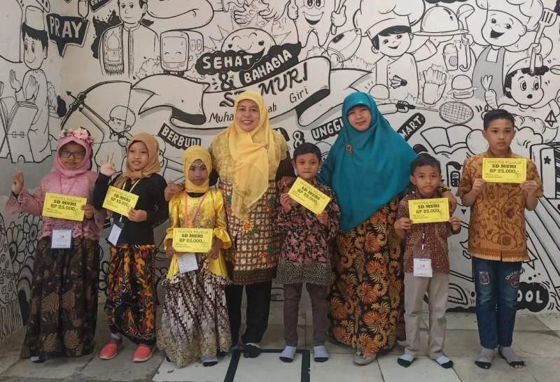 Asyik, Pakai Batik Dapat Voucher Belanja di Koperasi