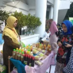 Di Bazar Kajian Ramadhan Tersedia Madu Hutan dan Kecap Organik
