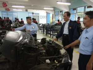 Jadilah Pemimpin Berakhlak, Jangan Tiru Perilaku Raja yang Memusuhi Nabi