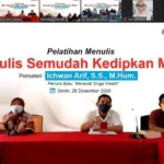 SD Berlian Adakan Latihan Menulis