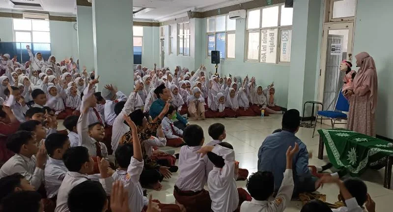 Boneka Lucu di Halalbihalal SD Musix