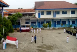 Usai Upacara, Wali Murid Berkumpul Ikuti Klinik Madrasah