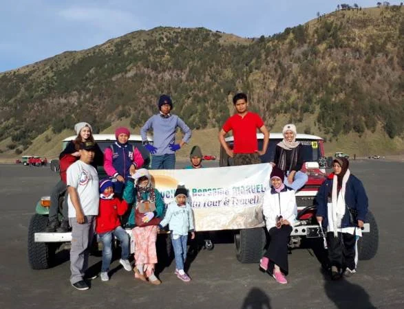 Dikira Cuma Mengajar ternyata Guru Spanyol Ini Diajak Juga Menikmati Bromo