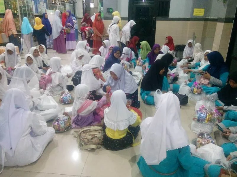 Baitul Arqam Diisi dengan Bukber Bersama Anak Panti