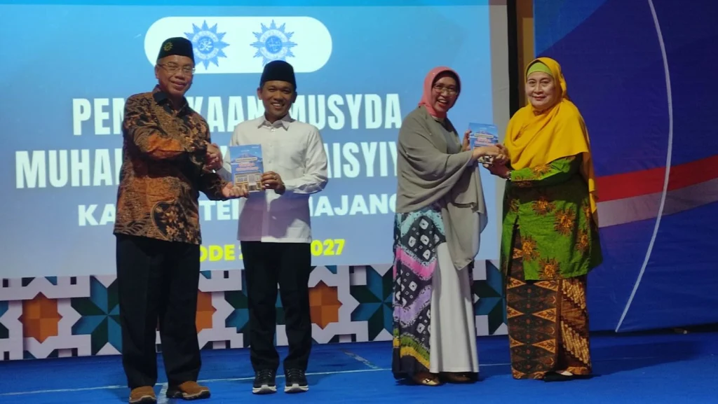 Buku Sejarah Muhammadiyah Lumajang Diluncurkan, Ada Kisah Jumatan Dilarang