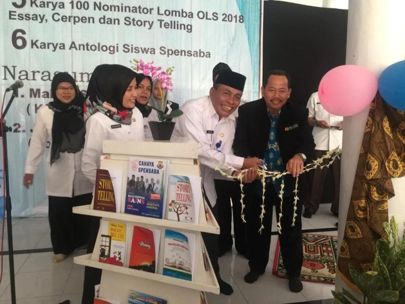 Buku Nominator OLS Diluncurkan, Ada Empat Tulisan Siswa Muhammadiyah
