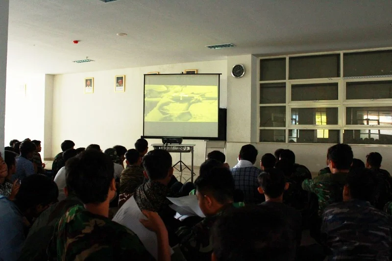Kenang Perjuangan Pahlawan dengan Nobar Film Bung Tomo