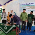 Bupati Kutai Hadiri Pengajian sambil Resmikan Sekolah