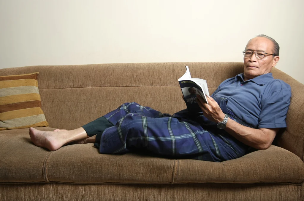 Dalam Pro-Kontra Buya Syafii, Aku Kehilangan Banyak Bapak